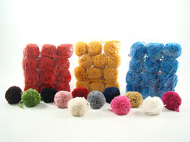POM POM LANA 6cm 12pz KK1335/6/12