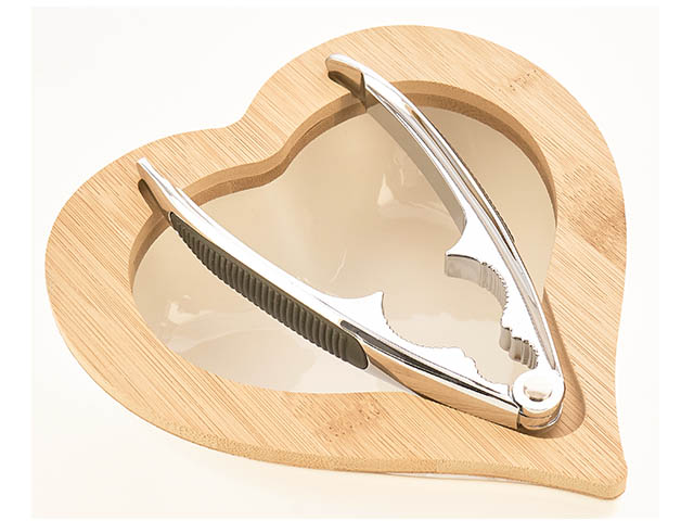 CESTO E SCHIACCIANOCI 19x18cm 1208001 CESTO E SCHIACCIANOCI 19x18cm 1208001