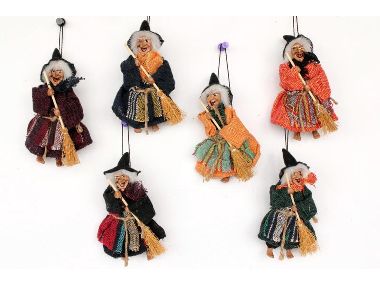 STREGA VOLANTE C/SCOPA13CM ASS. 0181990