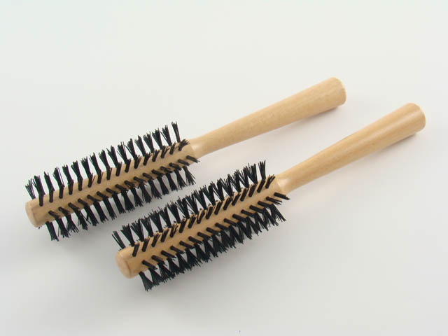 SPAZZOLA PER CAPELLI NYLON 543