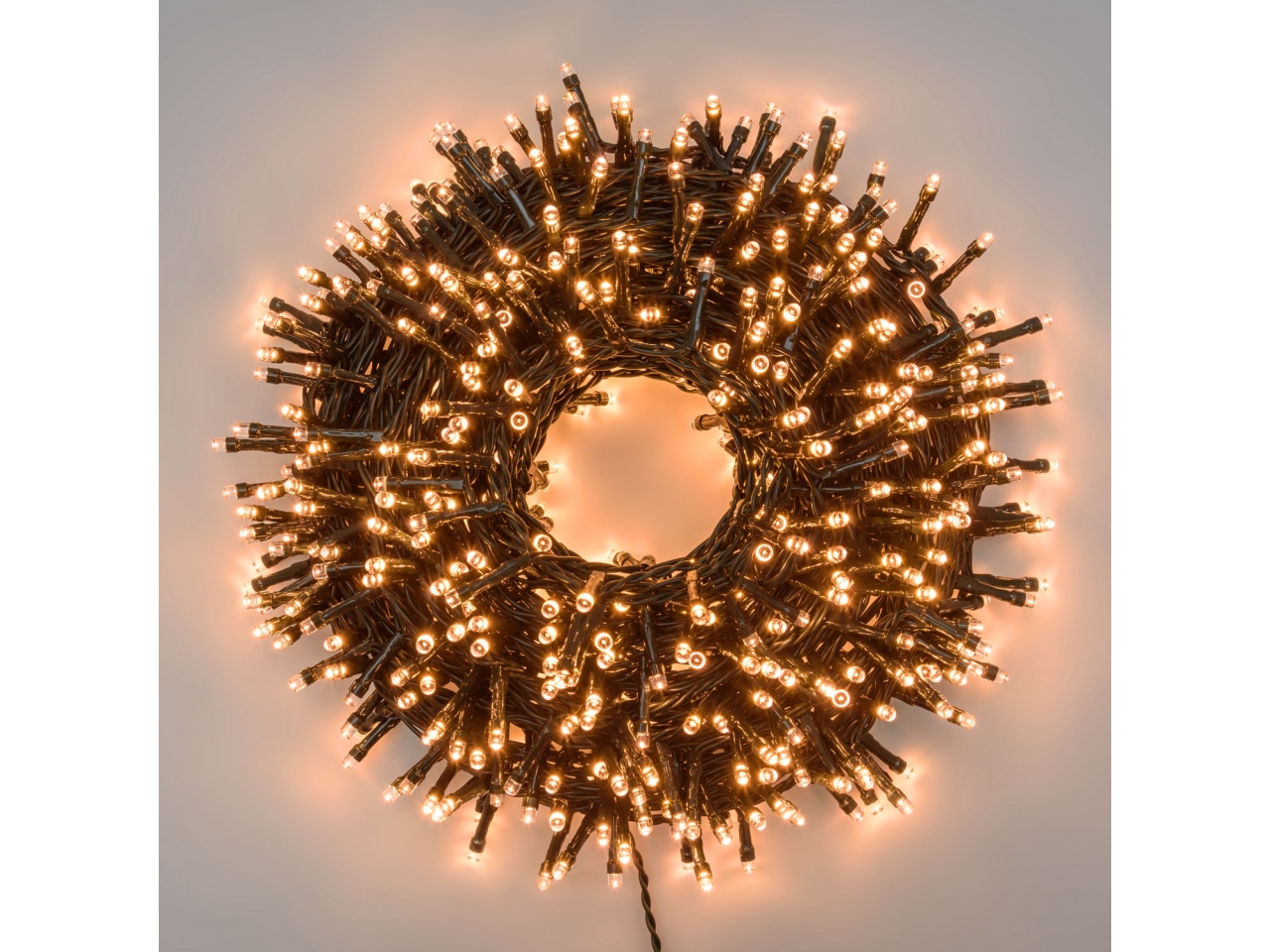 CATENA CLUSTER 1500LED B.CALDO 30,5MT U.E.40298 CATENA CLUSTER 1500LED B.CALDO 30,5MT U.E.40298