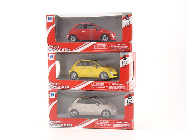 AUTO 1:24 FIAT 500        71013