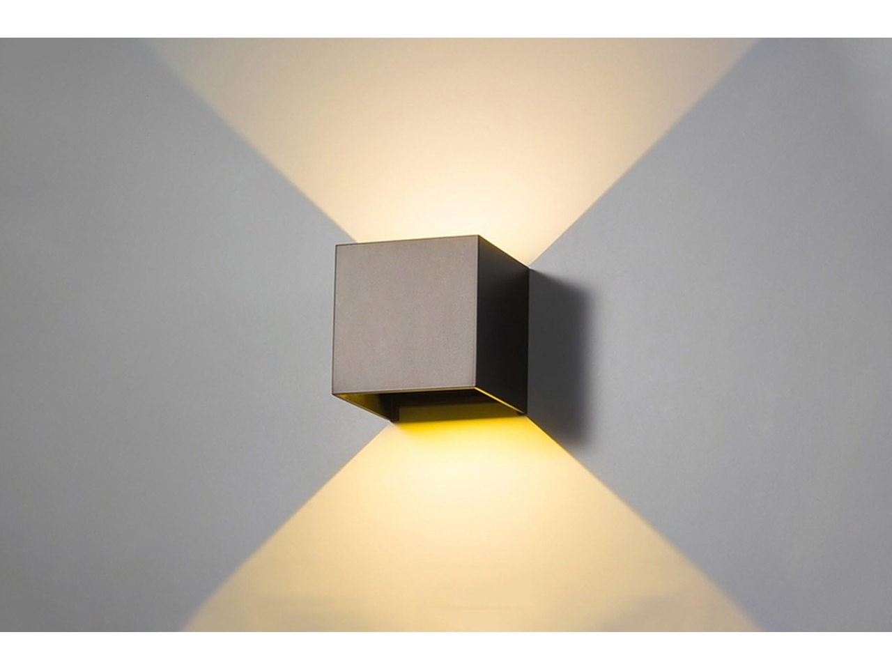 APPLIQUE ALLUMINIO 2LED B.CALDA 6820052