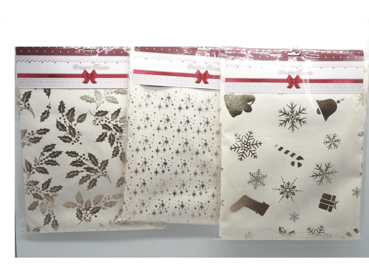 TOVAGLIA 90X90CM PANNA C/DISEGNI ORO ASS. TOVAGLIA 90X90CM PANNA C/DISEGNI ORO ASS.