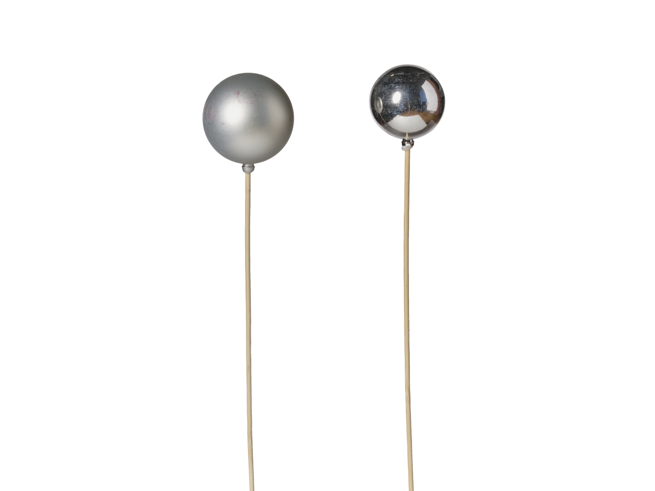 PALLINE/STICK D.5/6CM L.50CM 272 ARGEN.24pz 1NRM2 PALLINE/STICK D.5/6CM L.50CM 272 ARGEN.24pz 1NRM2