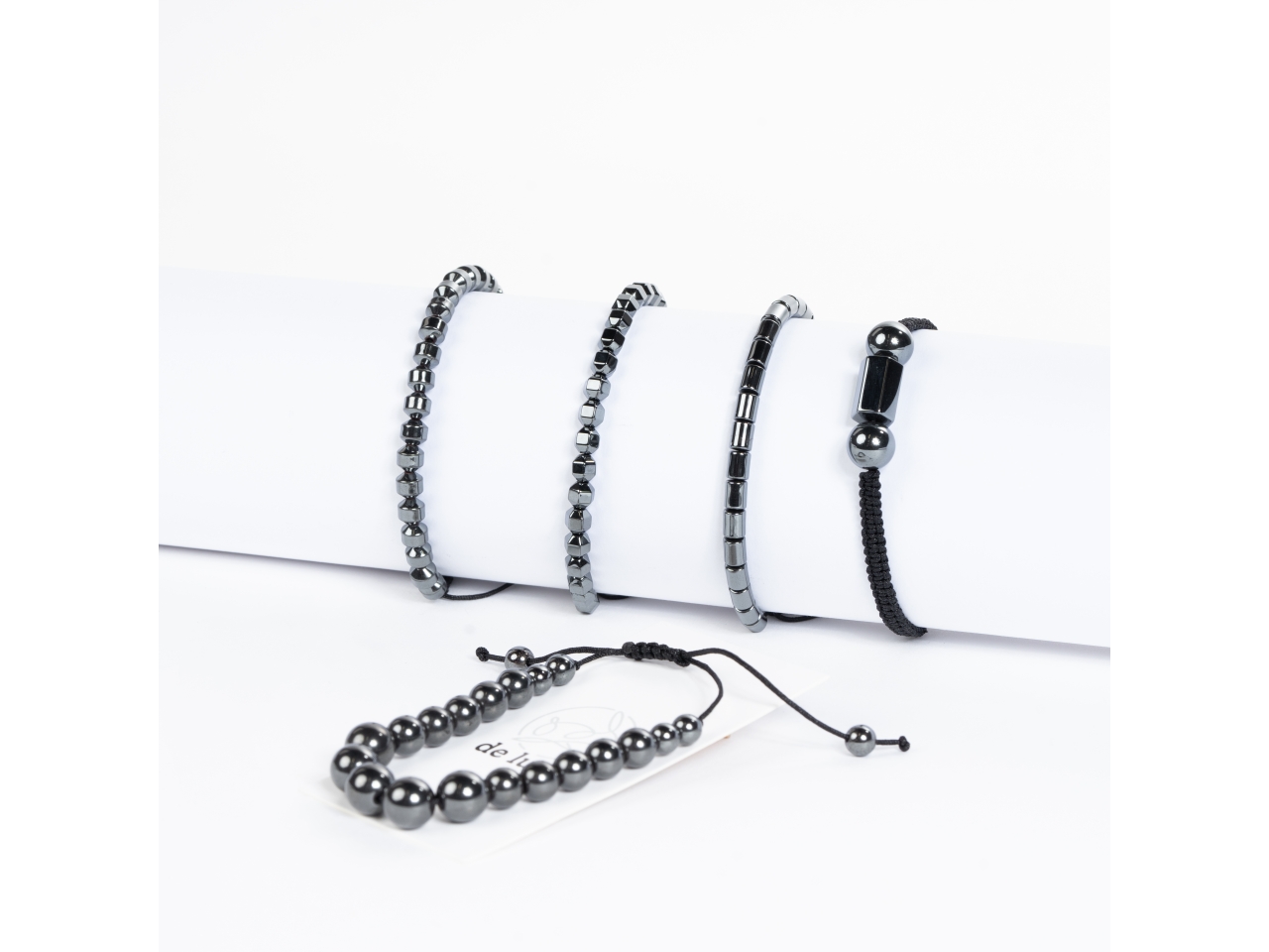 BRACCIALE OSSIDIANA E CORDA 00530370 BRACCIALE OSSIDIANA E CORDA 00530370