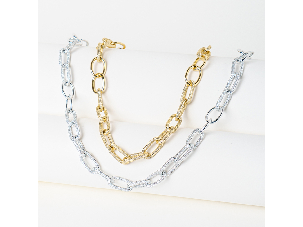 COLLANA CATENA LISCIA E MARTELLATA 00530232 COLLANA CATENA LISCIA E MARTELLATA 00530232