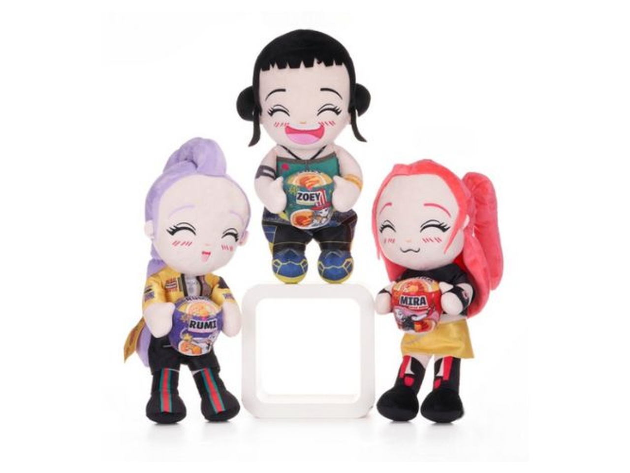 PELUCHE K-POP DEMON HUNTERS 30CM 3ASS.5592D