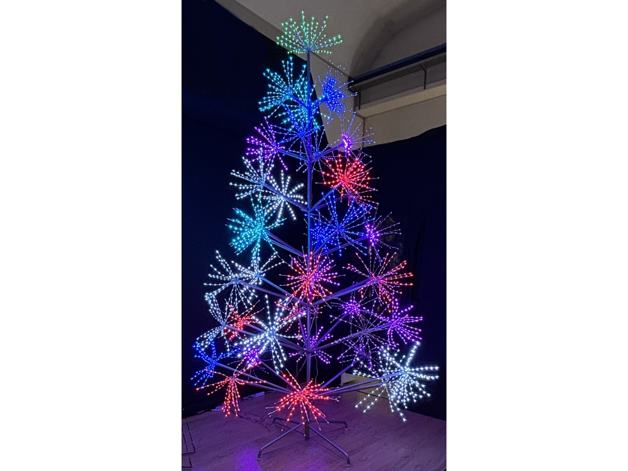 ALBERO FIREWORKS 270 2100LED APP-I LIGHTPRO26520